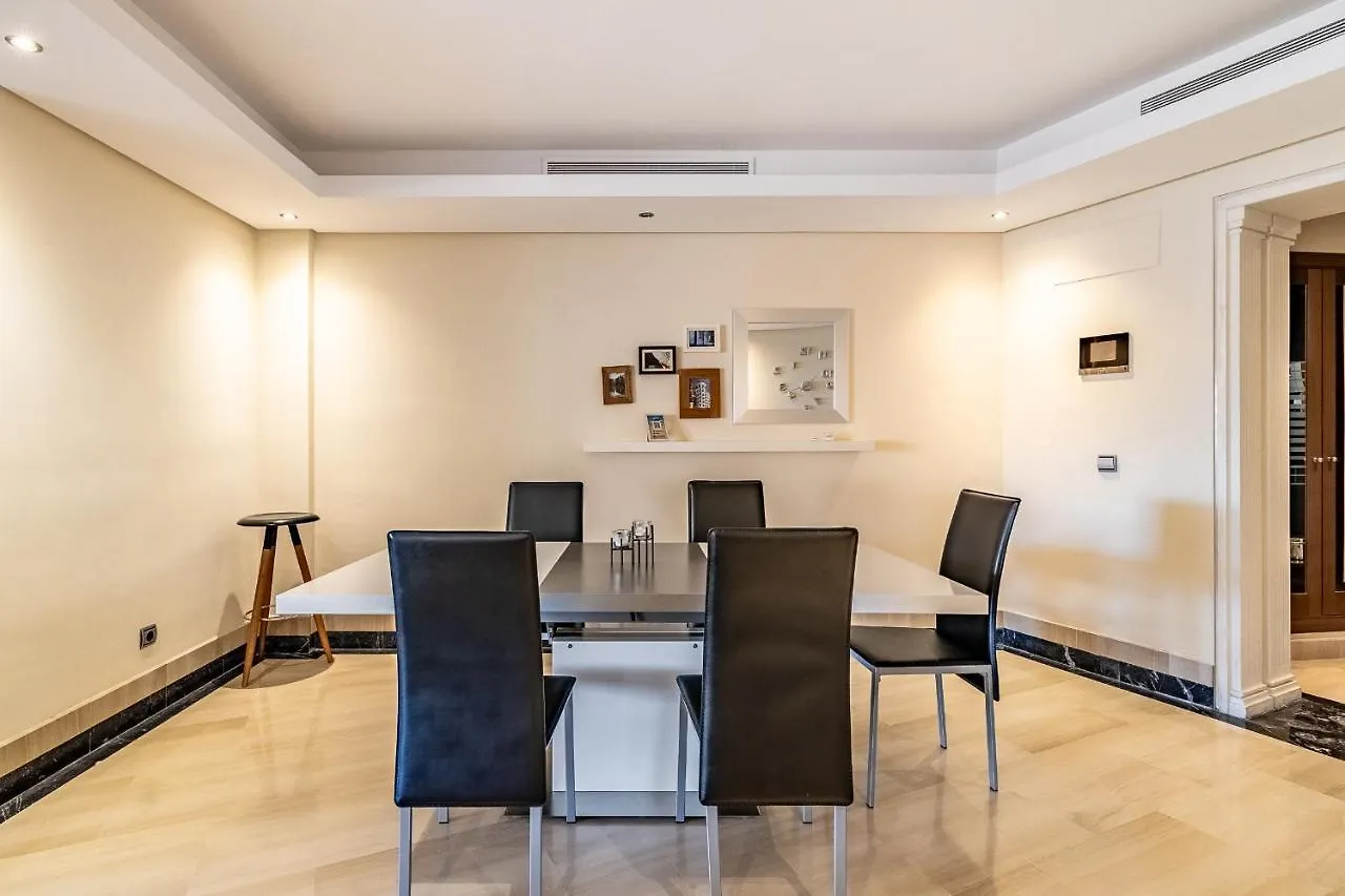 Fantastico Apartamento En Primera Linea De Playa Estepona 0*,