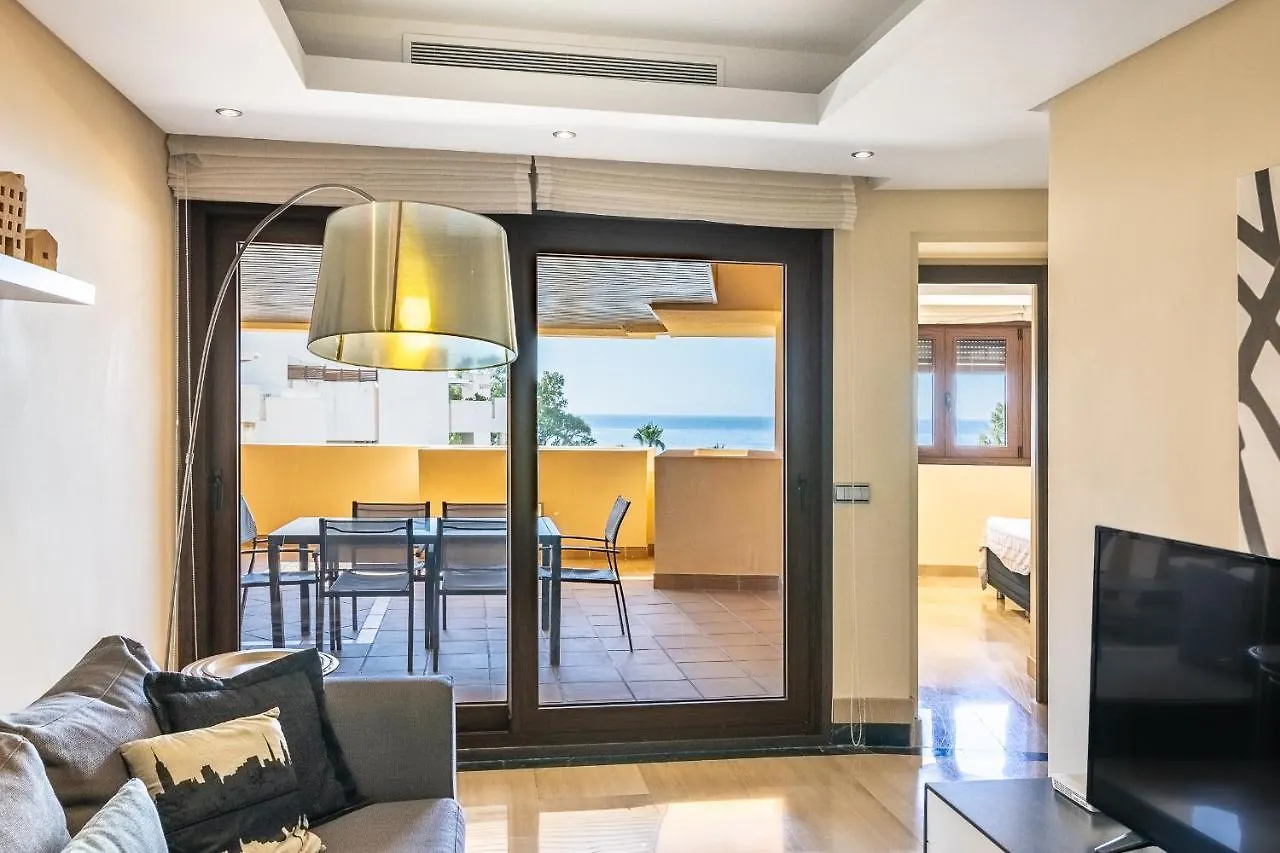 Fantastico Apartamento En Primera Linea De Playa Estepona